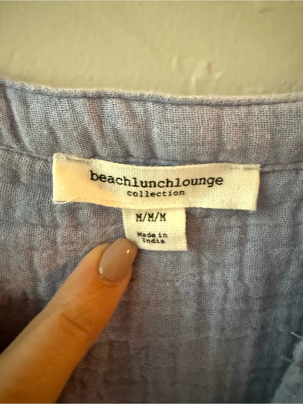 BeachLunchLounge Light Blue Gauze Cotton Button Up Blouse Women’s Medium - Picture 3 of 4